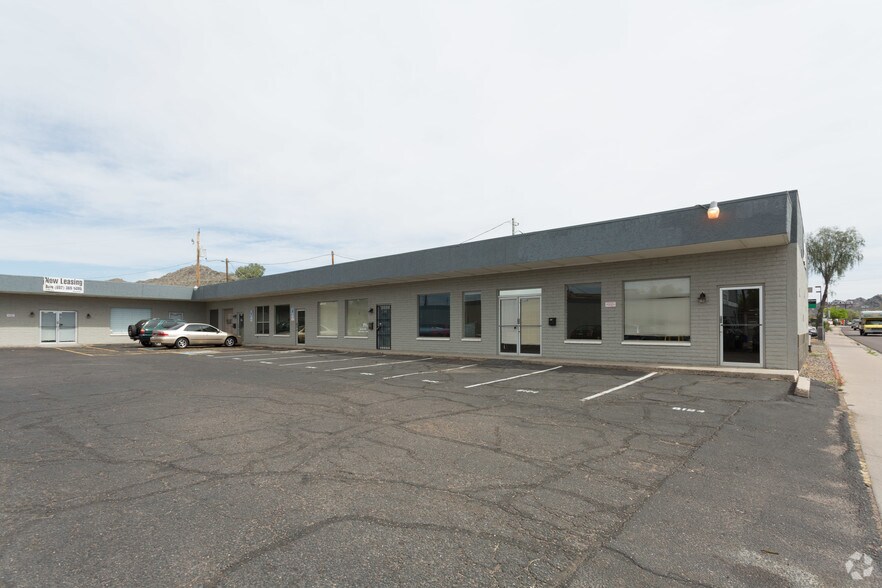 9114-9128 N Cave Creek Rd, Phoenix, AZ for rent - Building Photo - Image 3 of 42