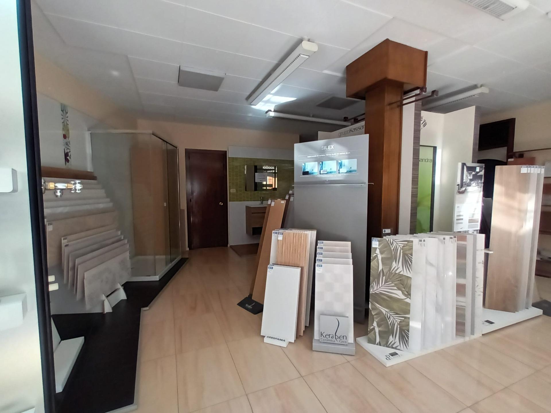 Retail in Barberà del Vallès, Barcelona to rent Floor Plan- Image 1 of 7