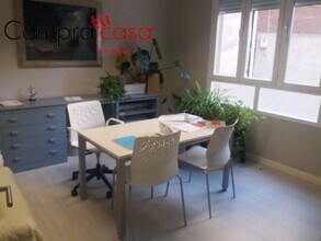 Retail in Segovia, Segovia to rent Interior Photo- Image 2 of 3