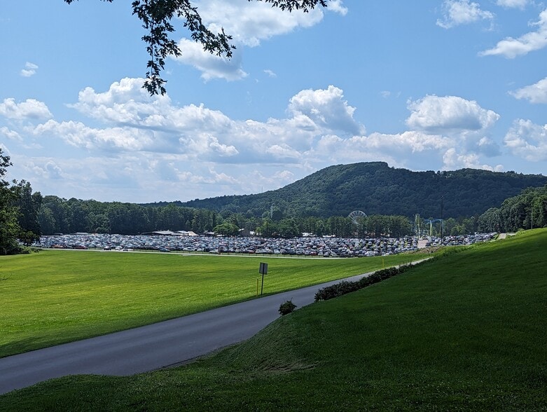 144 Pine Swamp Rd, Elysburg, PA for sale - Building Photo - Image 1 of 1