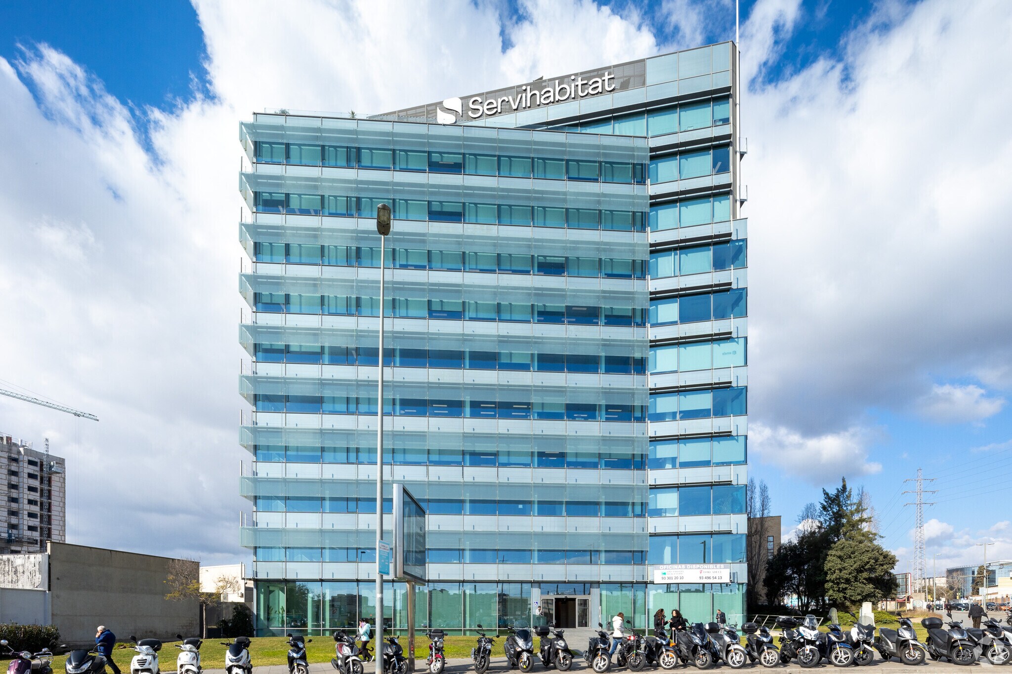 Carretera d'Esplugues, 225, Cornellà de Llobregat, Barcelona to rent Primary Photo- Image 1 of 8