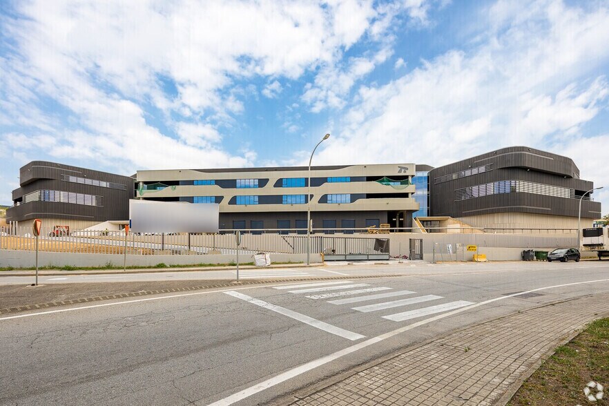 Industrial in Barberà del Vallès, Barcelona to rent - Building Photo - Image 3 of 3