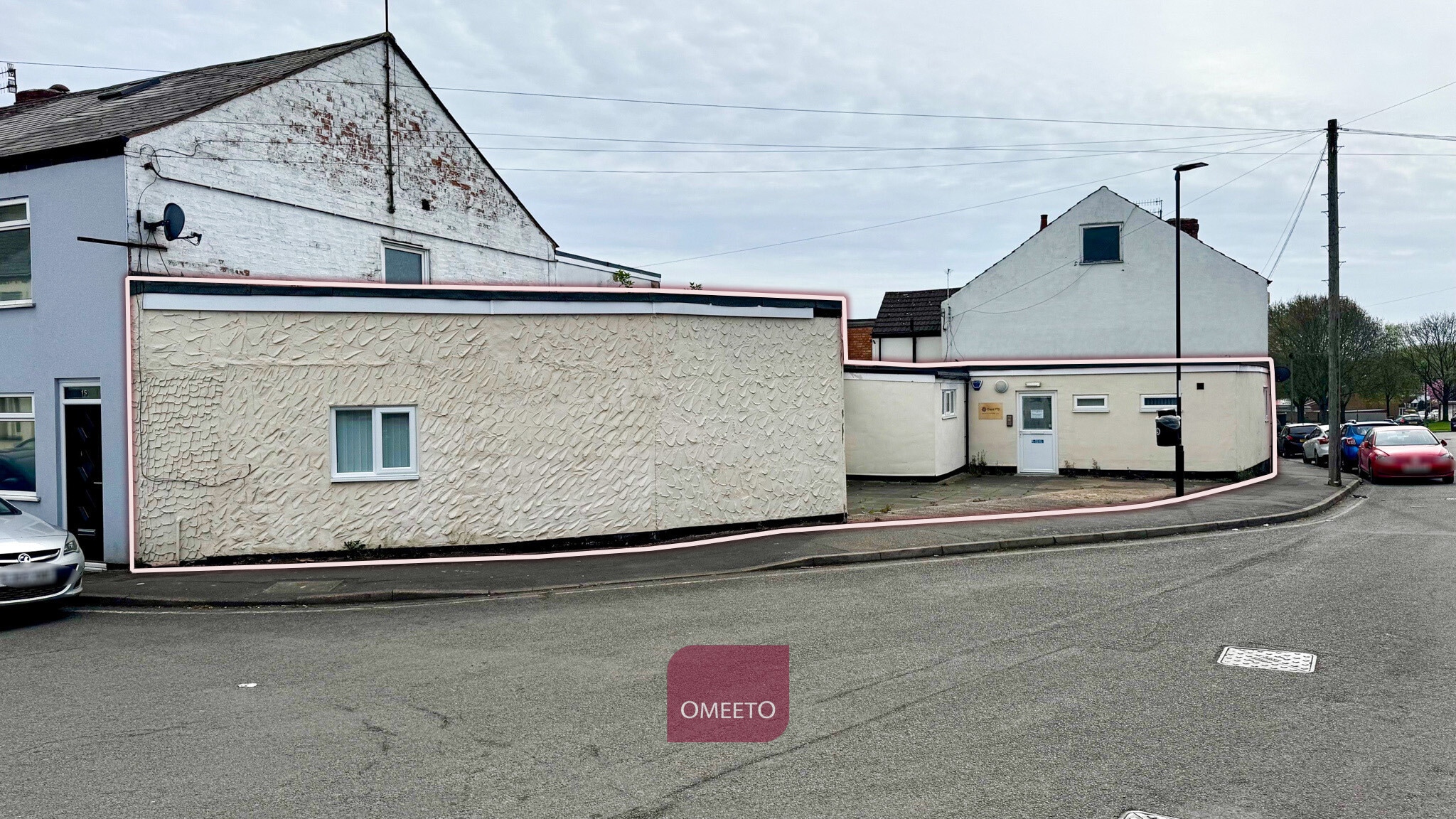 31A The Triangle, Ilkeston to rent Building Photo- Image 1 of 9