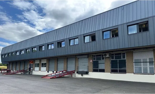 Location Entrepôt 490 m²