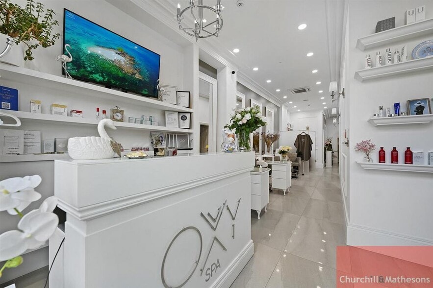 184 Finchley Rd, London to rent - Building Photo - Image 3 of 14