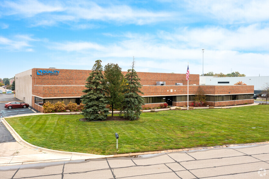 49081 Wixom Tech Dr, Wixom, MI for sale - Primary Photo - Image 1 of 1