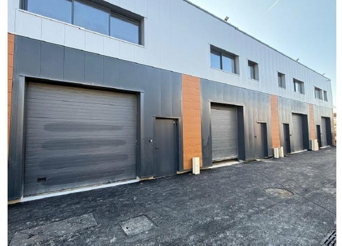 Rue Du Travers Des Champs, Cormeilles En Parisis for sale Building Photo- Image 1 of 6