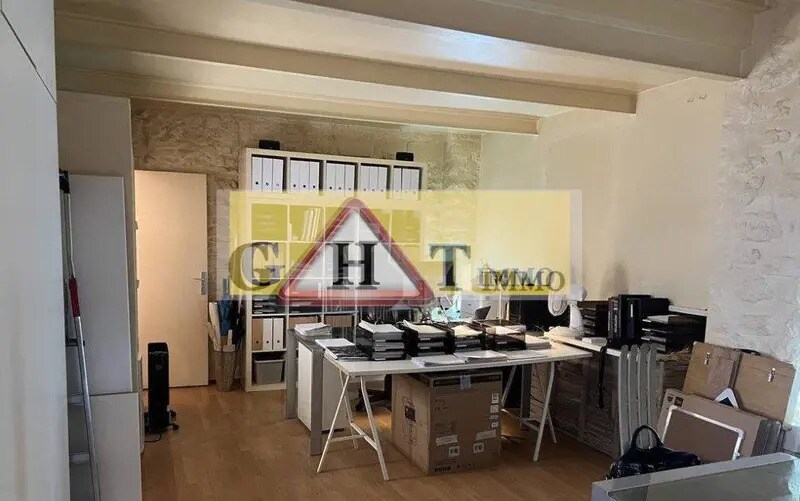 Office in Vincennes for sale Interior Photo- Image 1 of 5