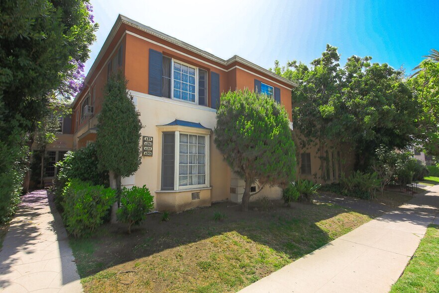 428 N Genesee Ave, Los Angeles 90036 UK