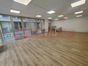 Office in Barcelona, Barcelona to rent Interior Photo- Image 2 of 13