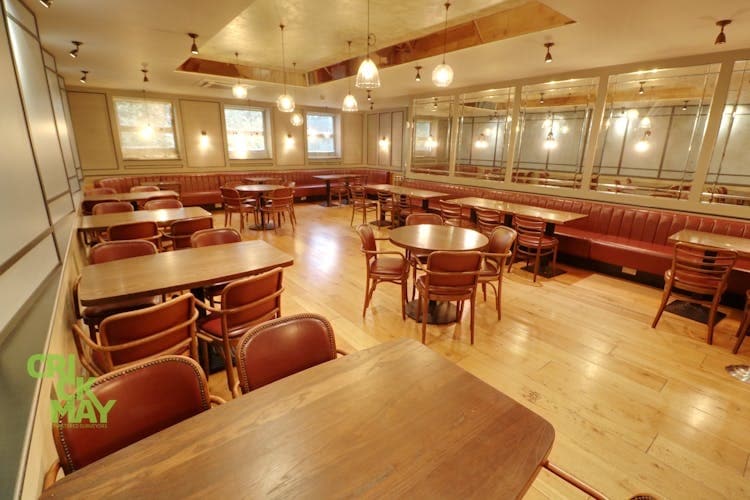 59-61 The Broadway, Haywards Heath to rent Interior Photo- Image 1 of 6