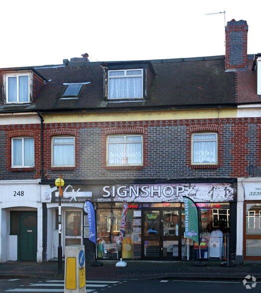 250 Portland Rd, Hove to rent - Primary Photo - Image 1 of 2