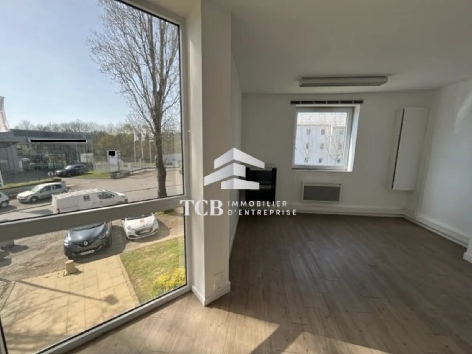 Office in Saint-Herblain to rent Interior Photo- Image 1 of 6