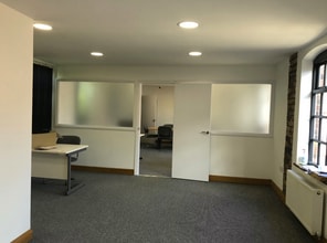 500 King St, Stoke On Trent to rent Interior Photo- Image 1 of 14