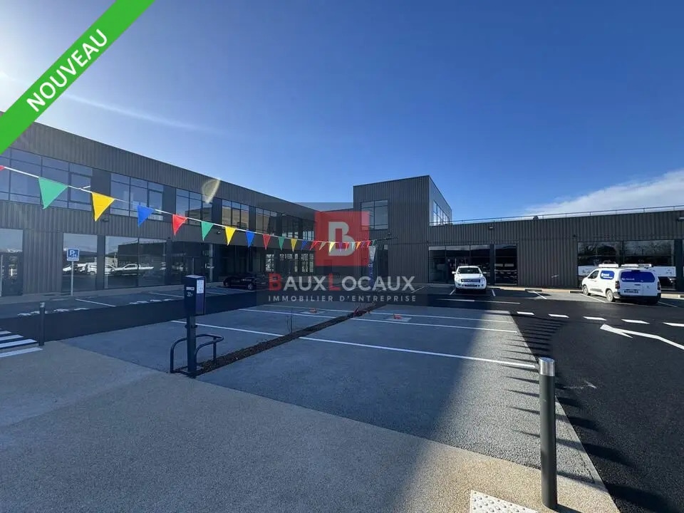 Location Commerce 153 m² - Photo 1