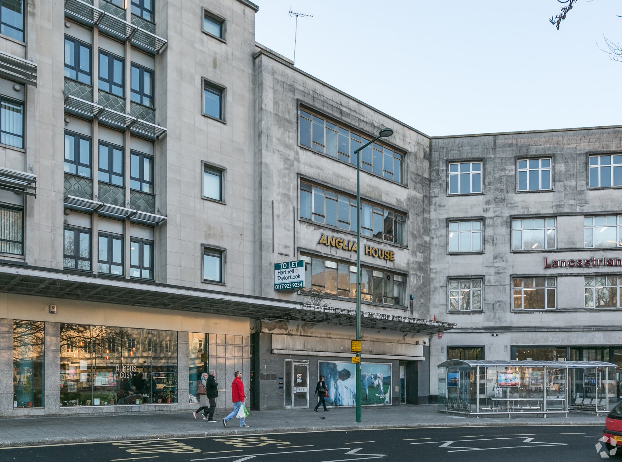 10 Derrys Cross, Plymouth to rent Primary Photo- Image 1 of 5