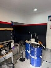 Retail in Madrid, Madrid to rent Interior Photo- Image 2 of 6
