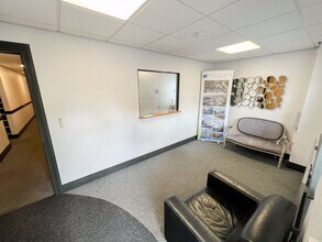 Carrs Ln, Isle Of Man to rent Interior Photo- Image 1 of 12