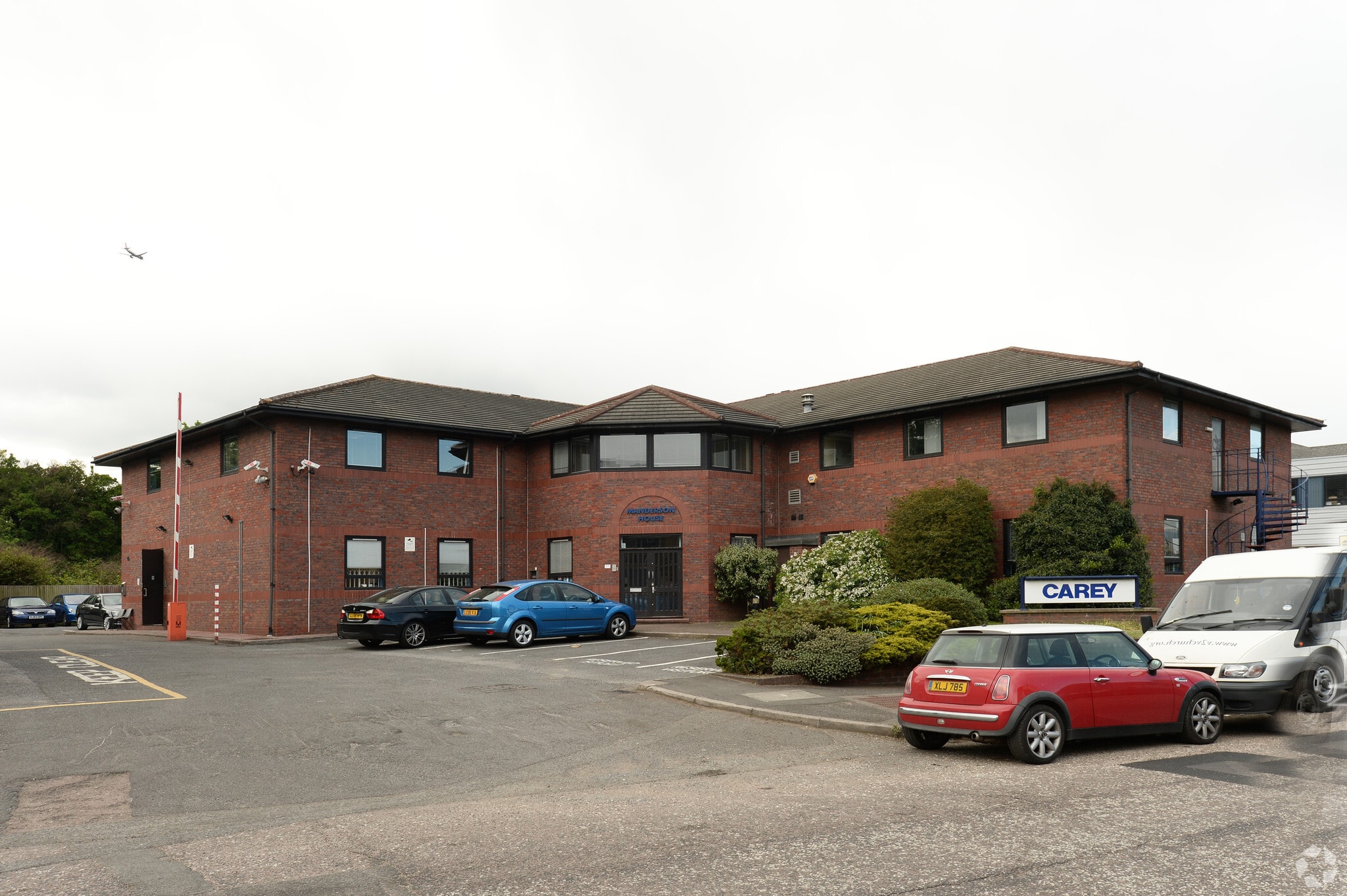 Commerce Rd, Brentford for sale Primary Photo- Image 1 of 1