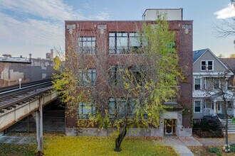 1821 W Berteau Ave, Chicago, IL for sale Primary Photo- Image 1 of 28