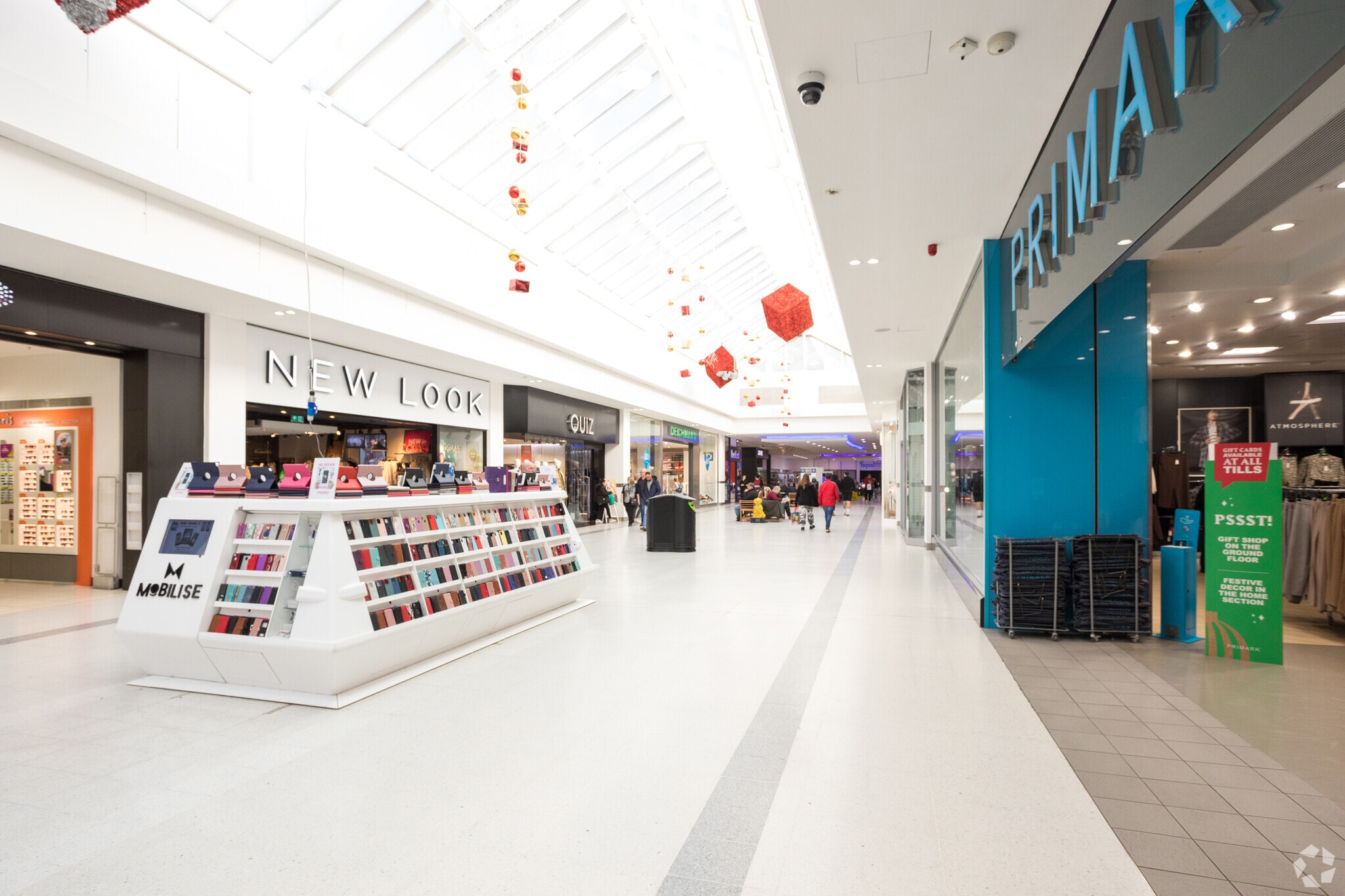 Commercial Rd, Portsmouth to rent Interior Photo- Image 1 of 6