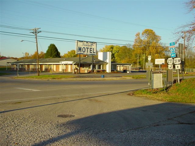 24000 Louisville Rd, Park City, KY for sale - Primary Photo - Image 1 of 1