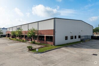 11801 S Sam Houston Pky W, Houston, TX for rent Building Photo- Image 1 of 13