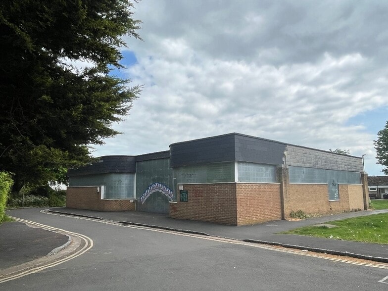 Old Yard Place, Bicester for sale - Building Photo - Image 2 of 8