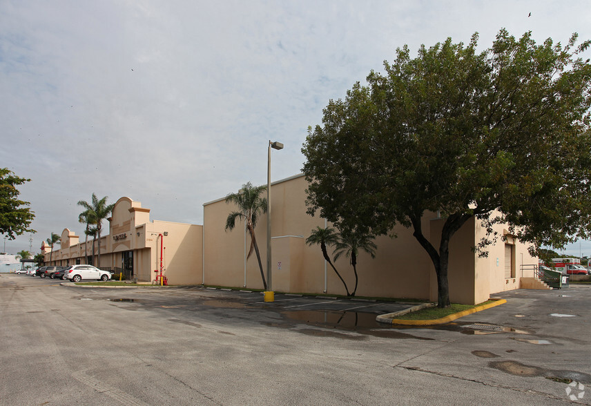 2154 Zip Code Pl, West Palm Beach, FL for rent - Building Photo - Image 2 of 10