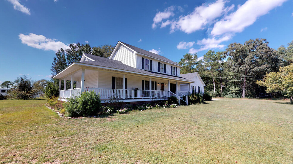 2625 The Ave, Clinton, NC for sale - Primary Photo - Image 1 of 1