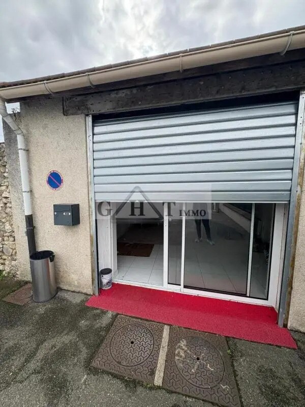 Industrial in Melun to rent Building Photo- Image 1 of 5