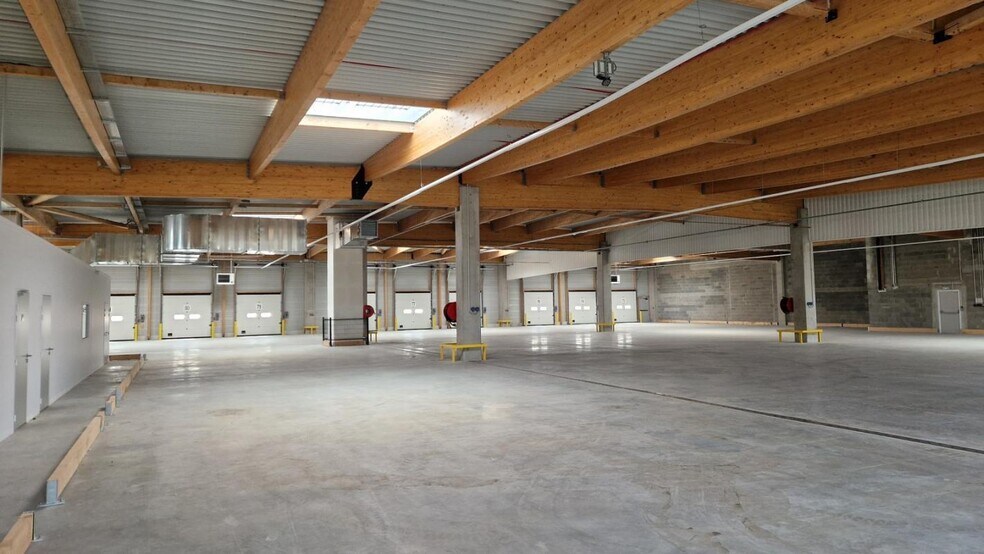 Office in Lyon to rent - Interior Photo - Image 2 of 18