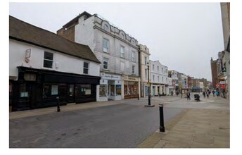 27 Peascod Street, Windsor to rent Building Photo- Image 2 of 5