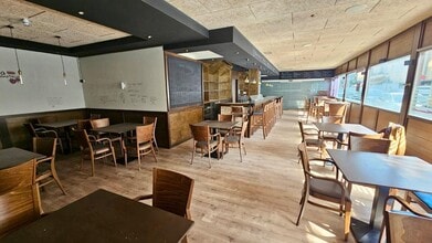 Retail in Calella, Barcelona to rent Interior Photo- Image 1 of 17