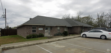 2106 S Burnside Ave, Gonzales, LA for sale Primary Photo- Image 1 of 1