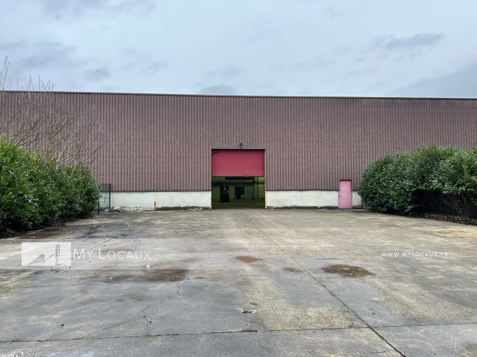 Industrial in SAINT-OUEN-L'AUMONE to rent Building Photo- Image 1 of 6