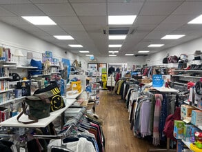 104-116 Front St, Arnold to rent Interior Photo- Image 1 of 2