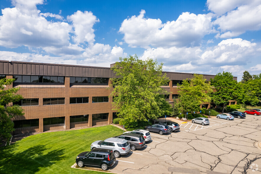 7701 York Ave S, Edina, MN for rent - Building Photo - Image 2 of 9