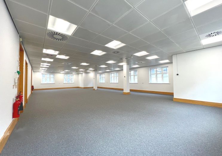 3 Laurence Pountney Hl, London to rent Interior Photo- Image 1 of 1