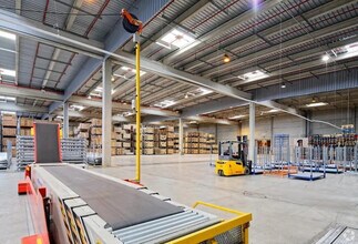 30 Rue Du Traité De Rome, Mions to rent Interior Photo- Image 1 of 4