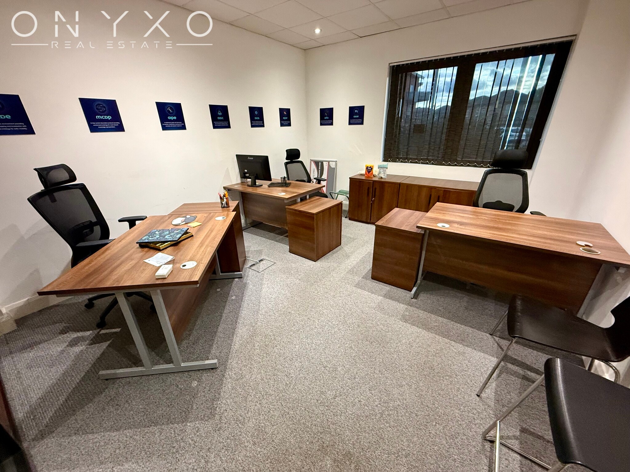 1390 Uxbridge Rd, Uxbridge to rent Interior Photo- Image 1 of 1