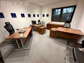 1390 Uxbridge Rd, Uxbridge to rent Interior Photo- Image 1 of 1