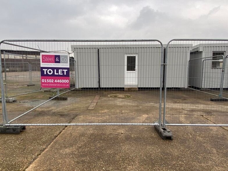 17-25 Hall Rd, Hopton to rent - Building Photo - Image 2 of 3