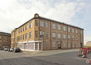 Grattan Rd, Bradford for rent Primary Photo- Image 1 of 5