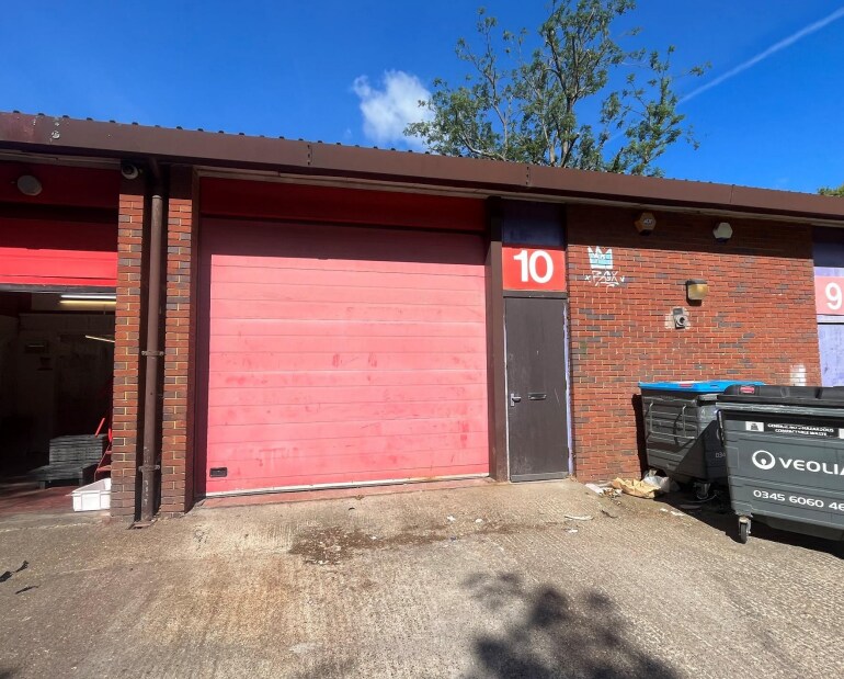 Clyde Vale, London to rent Building Photo- Image 1 of 2