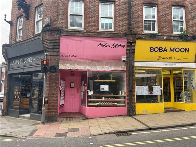 65A-65B High St, Winchester to rent Building Photo- Image 1 of 2