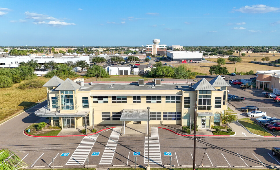 2001 S Cynthia St, McAllen, TX for rent - Building Photo - Image 1 of 5