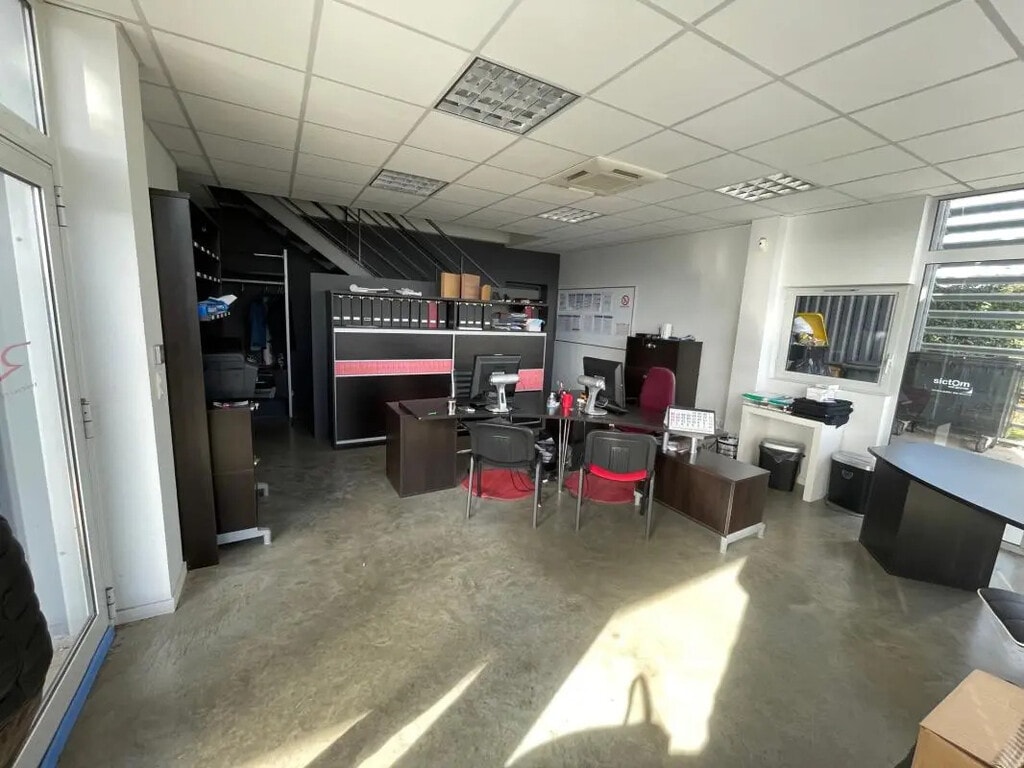 Vente Local d'activités 657 m² - Photo 1
