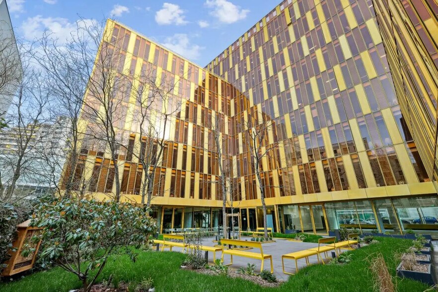 1 Cours De L'Ile Seguin, Boulogne-Billancourt to rent - Building Photo - Image 2 of 13