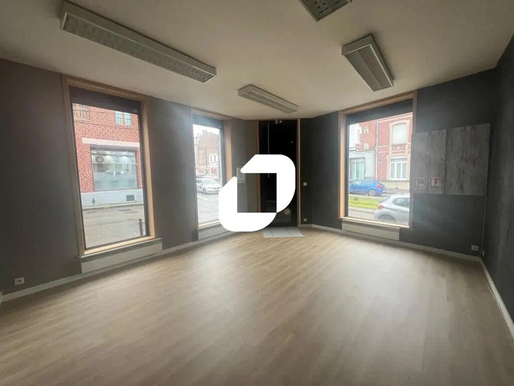 Location Bureaux 85 m² - Photo 1